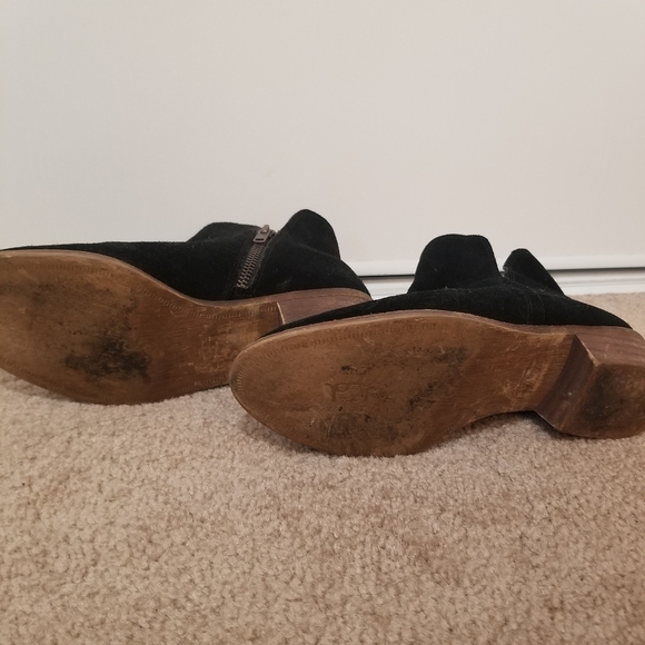 Splendid Hamptyn Black Suede Ankle Boots - Picture 5 of 9